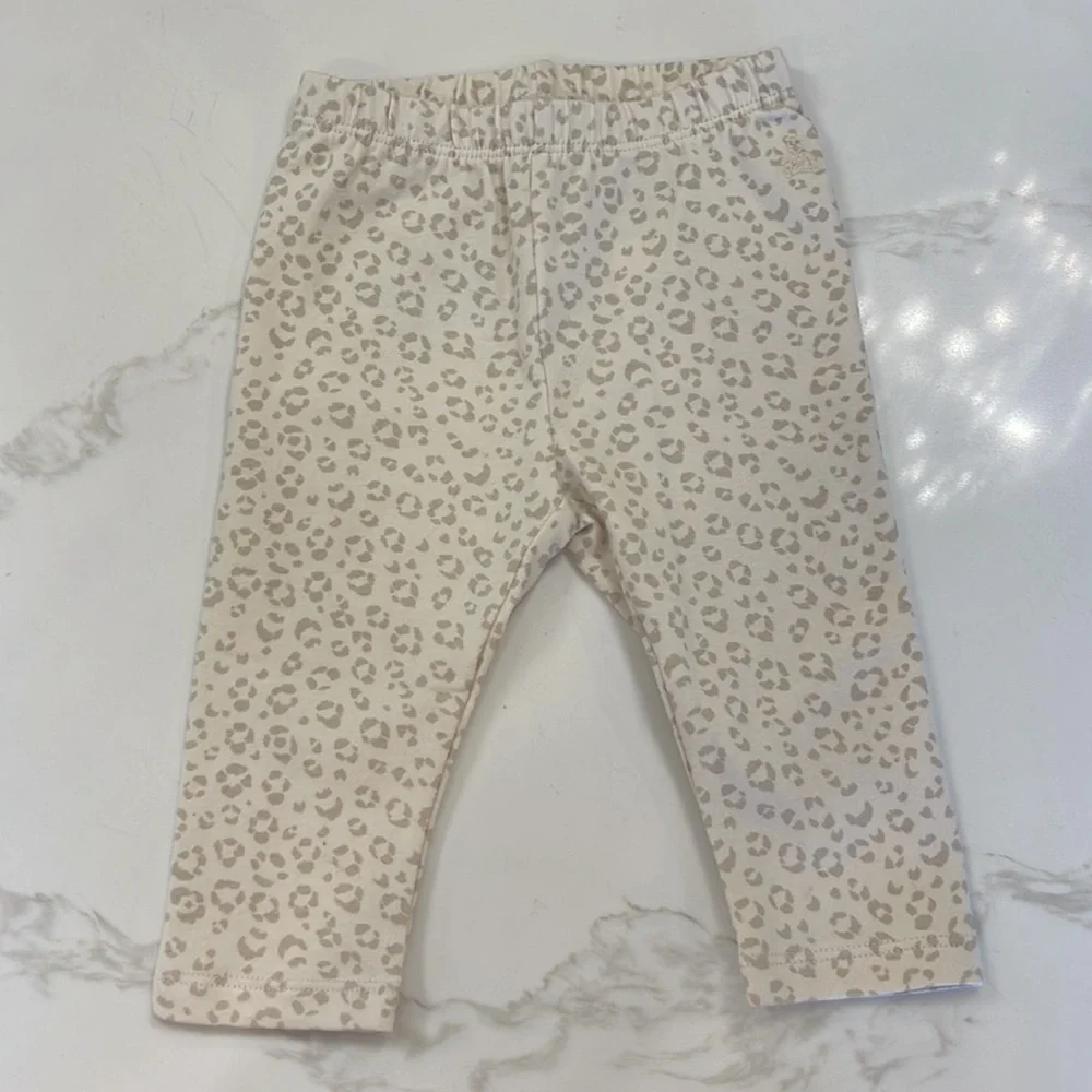Baby Gap organic cotton snow leopard print leggings